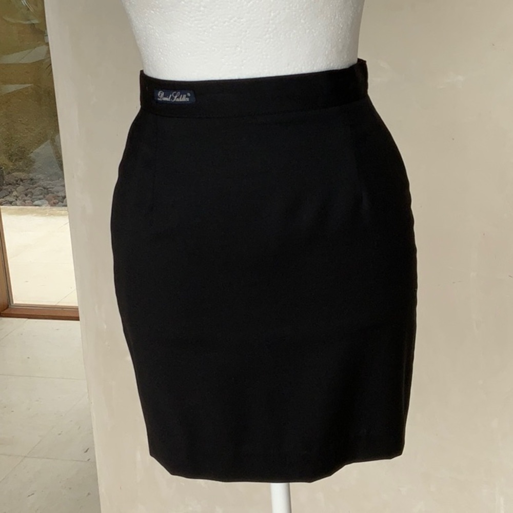 Classic Black Women's Blazer - Picture 6 of 10
